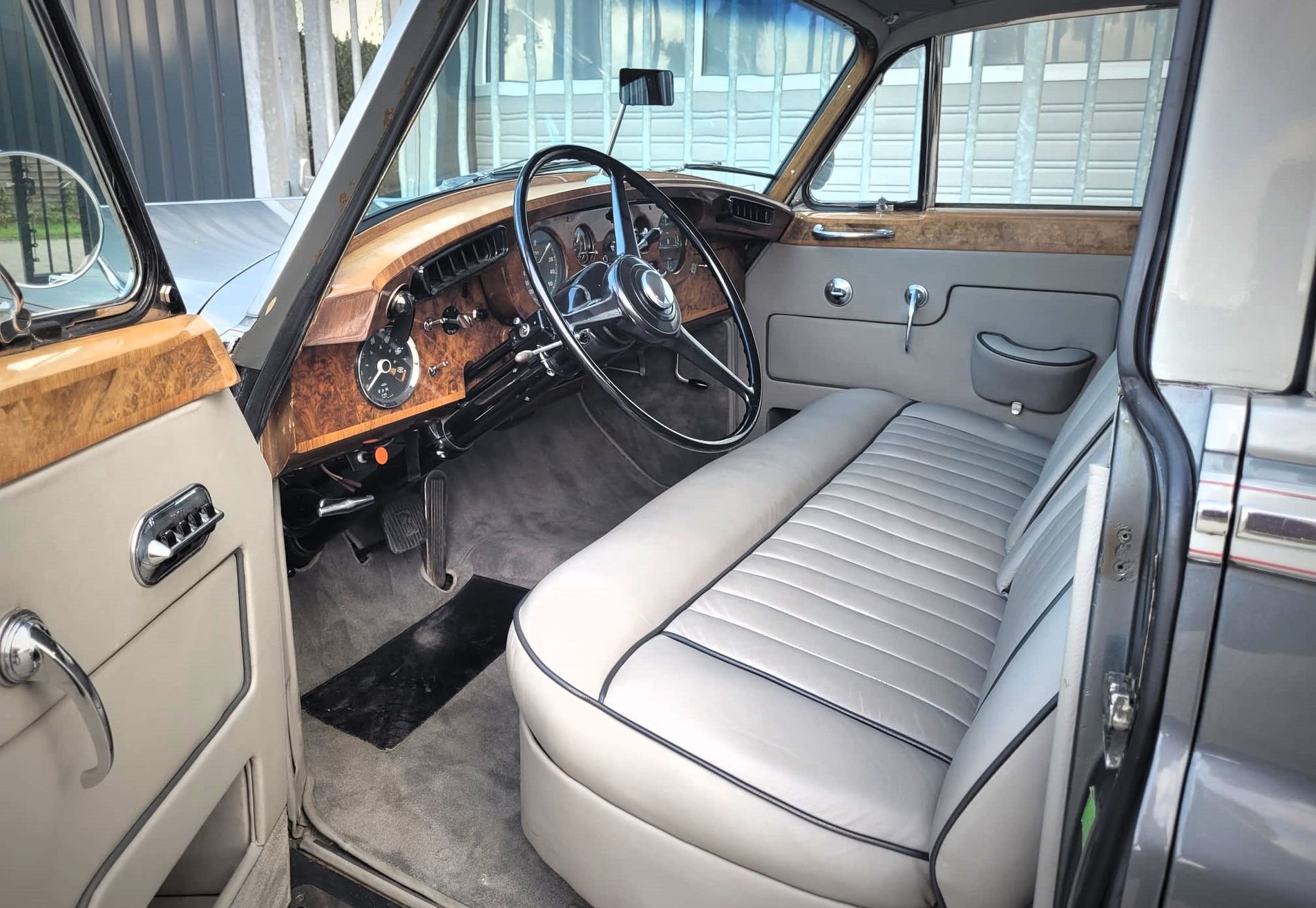 Rolls Royce Silver Cloud II