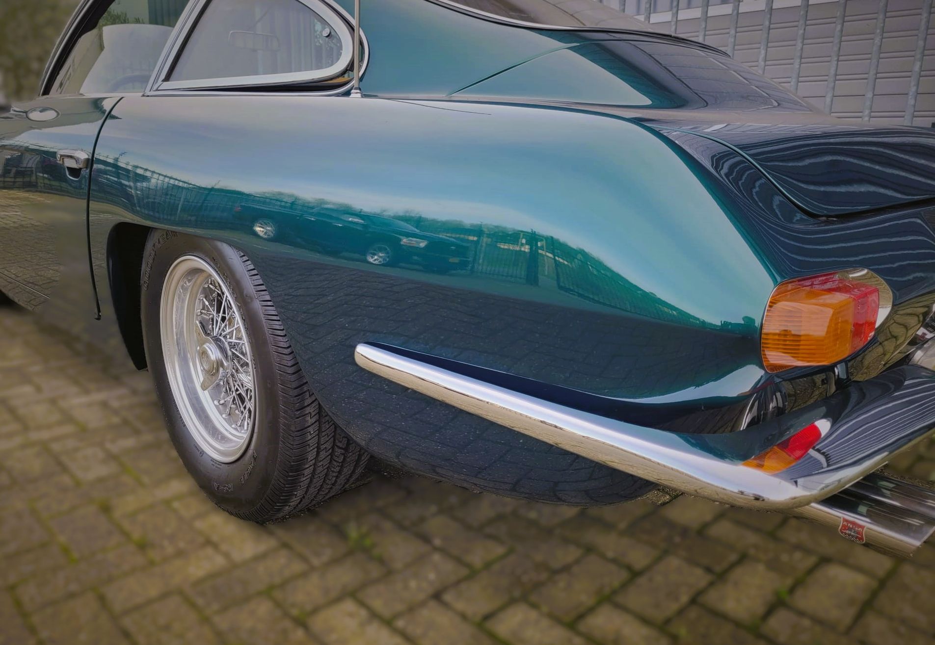 Lamborghini 400GT