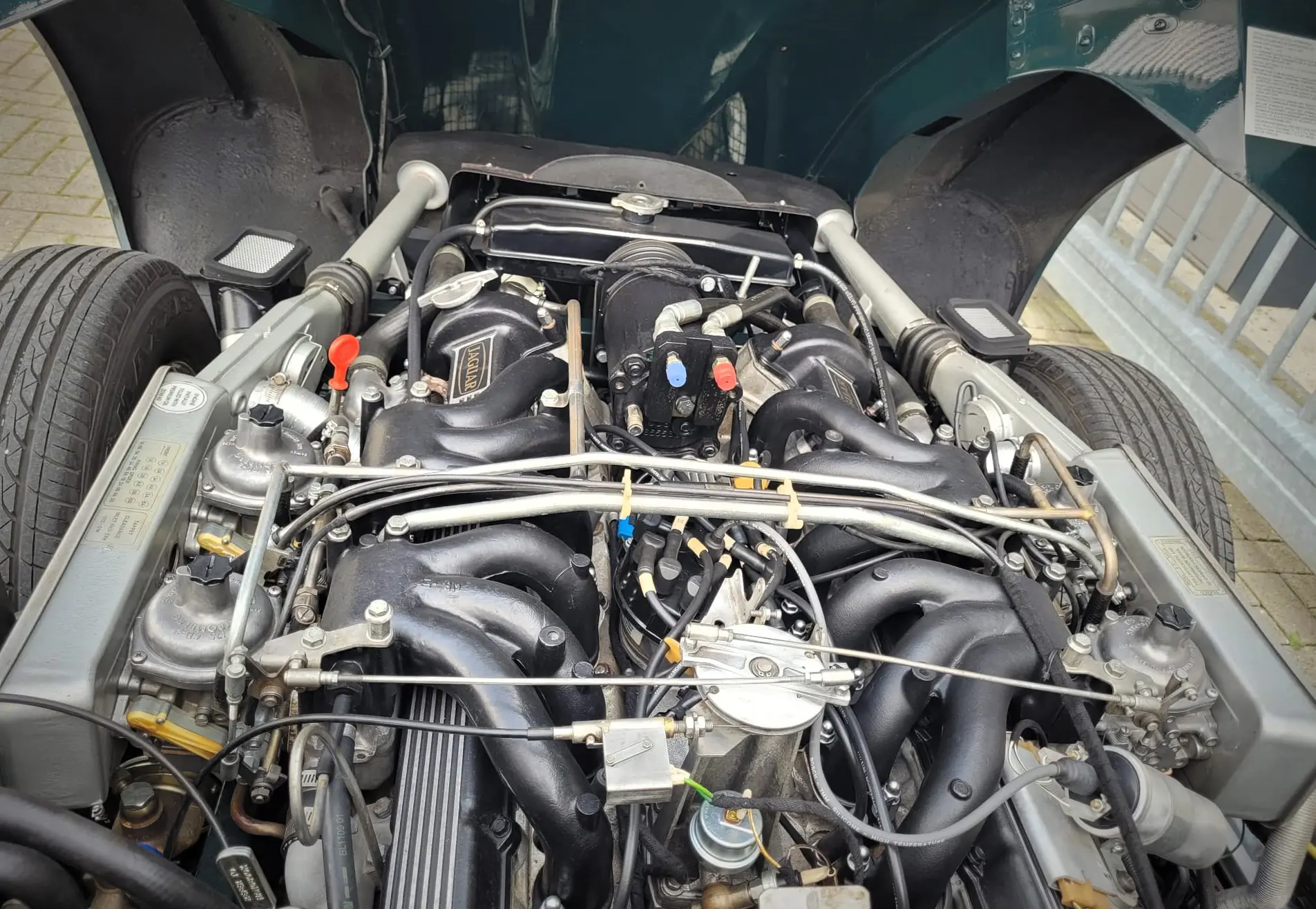 Jaguar E-type V12 roadster