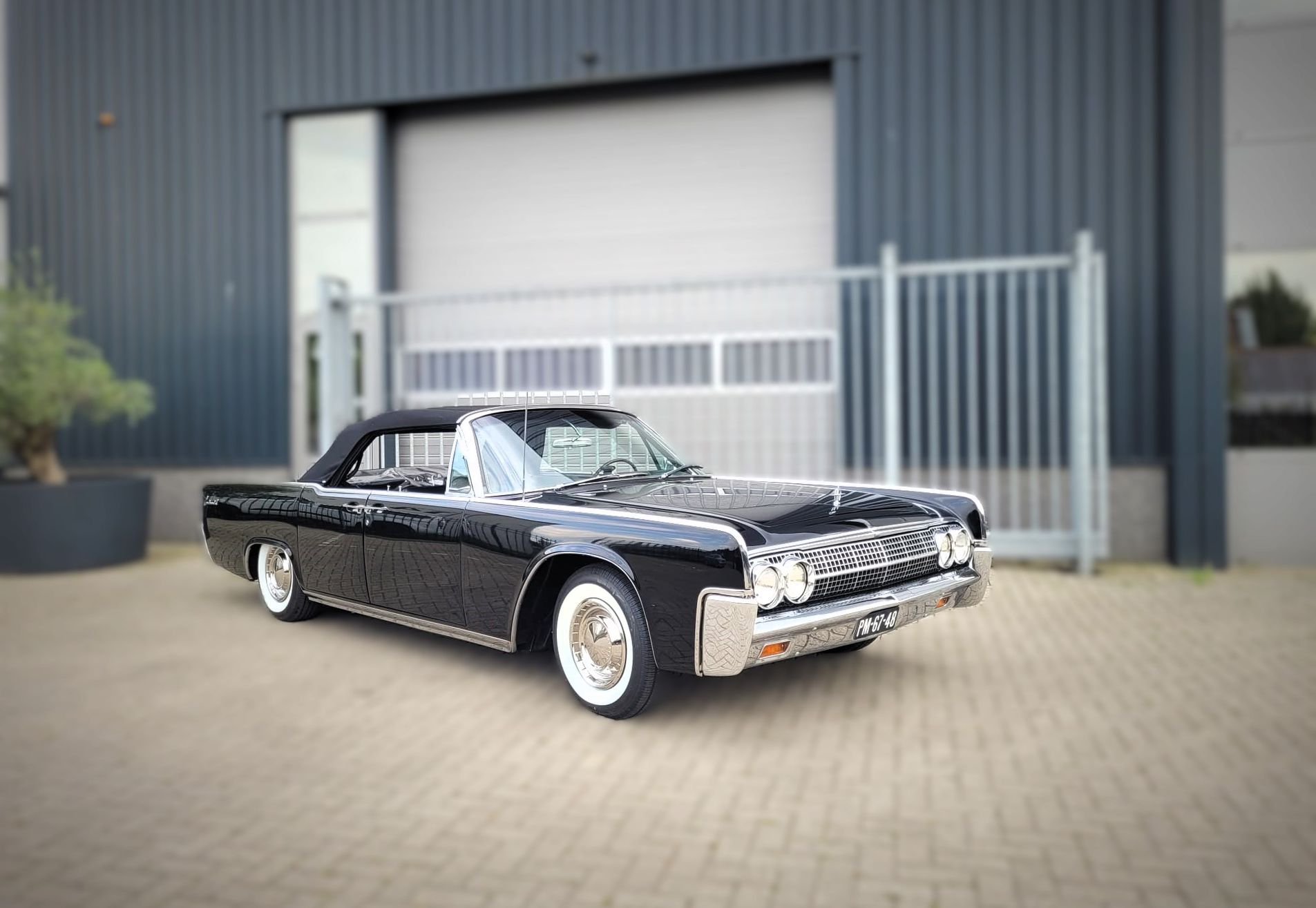 Lincoln Continental Convertible