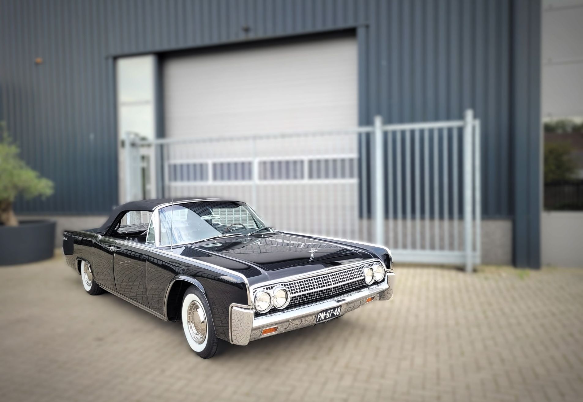 Lincoln Continental Convertible