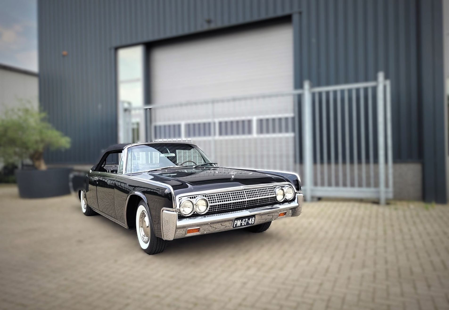 Lincoln Continental Convertible