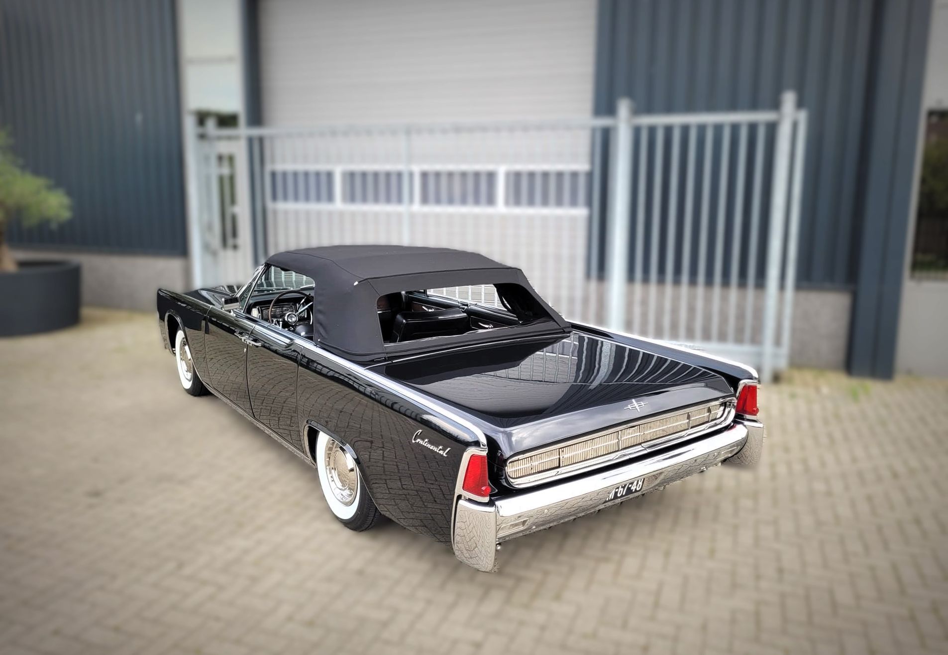 Lincoln Continental Convertible