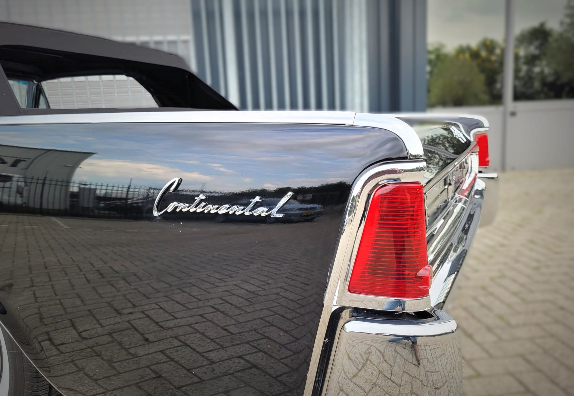 Lincoln Continental Convertible