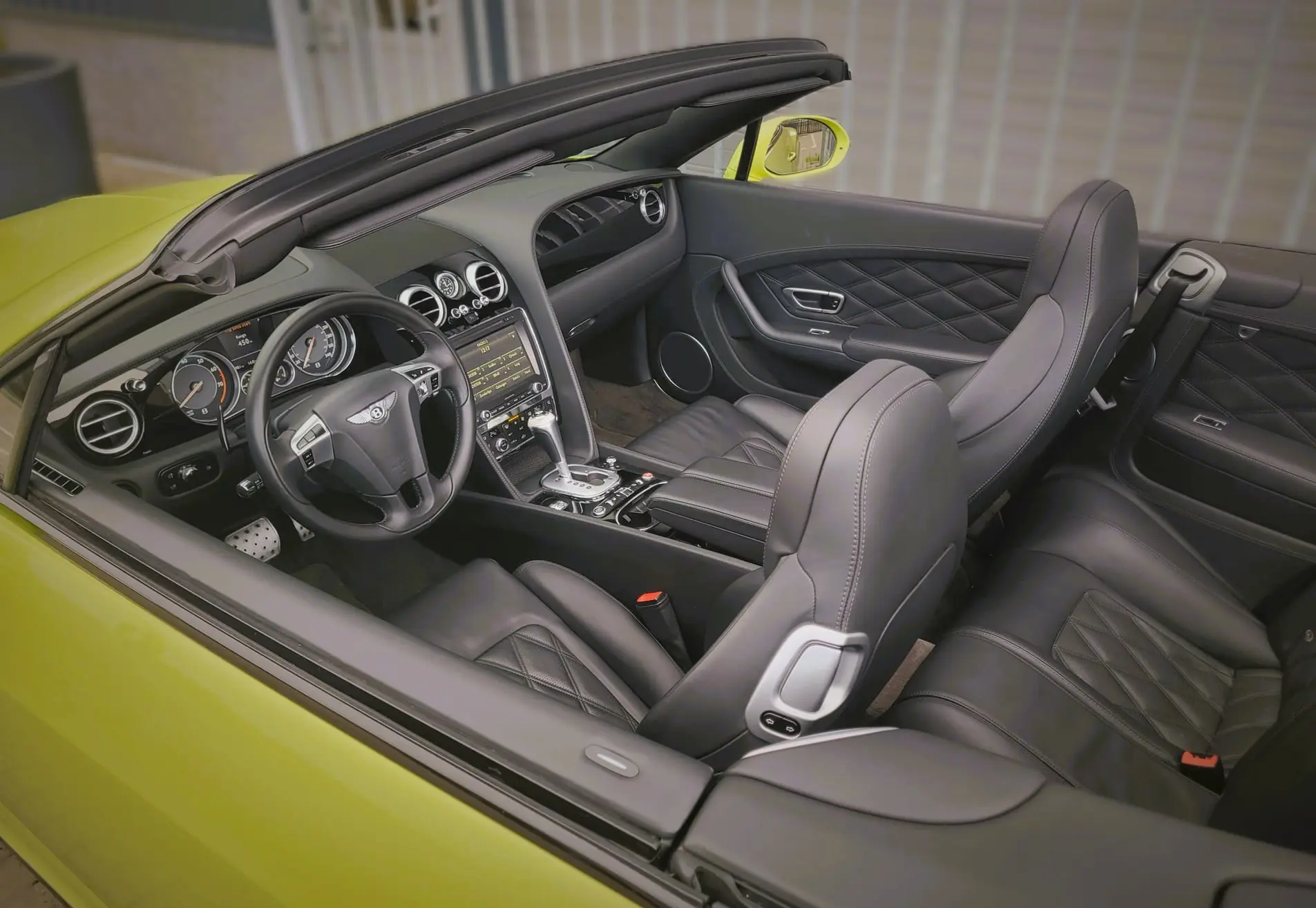 Bentley Continental GTC V8