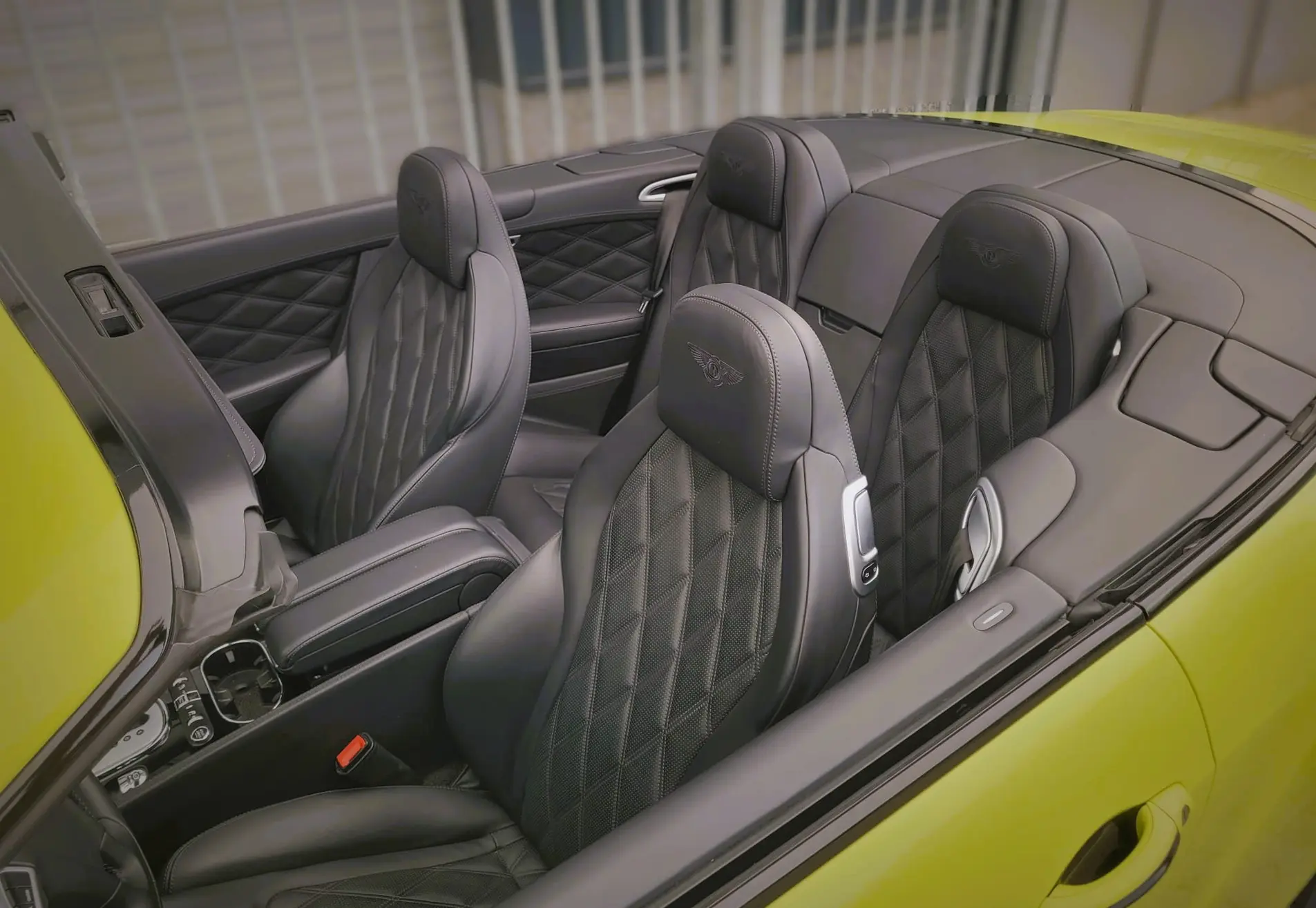 Bentley Continental GTC V8